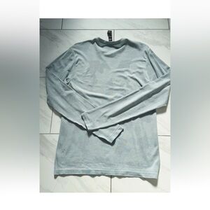 Men’s Lululemon Long Sleeve shirt Performance Blue Size M new